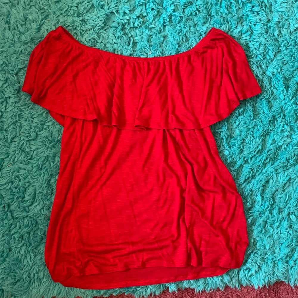 Off the shoulders shirt